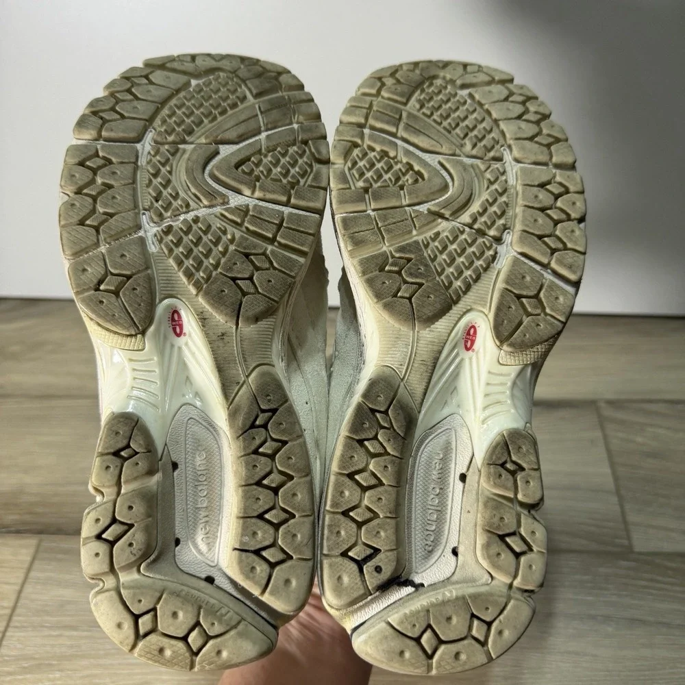 New Balance 2002R Protection Pack Sea Salt Shoes Mens Size 4.5 White M2002RDC